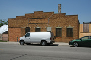 1417 N Vel R. Phillips Ave (AKA 1417 N 4TH ST), a Astylistic Utilitarian Building industrial bldg/manufacturing facility, built in Milwaukee, Wisconsin in 1912.