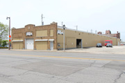 733-741 N 35TH ST 733-741 N 35TH ST, a Commercial Vernacular garage (residential), built in Milwaukee, Wisconsin in 1925.