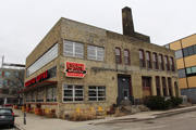 114 E PITTSBURGH AVE, a Commercial Vernacular industrial bldg/manufacturing facility, built in Milwaukee, Wisconsin in 1891.