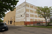 2320 N 11TH ST, a Astylistic Utilitarian Building industrial bldg/manufacturing facility, built in Milwaukee, Wisconsin in 1940.