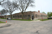 3860 N Palmer St, a Astylistic Utilitarian Building industrial bldg/manufacturing facility, built in Milwaukee, Wisconsin in 1915.