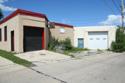 4930 N 32nd Street, a Astylistic Utilitarian Building industrial bldg/manufacturing facility, built in Milwaukee, Wisconsin in 1930.