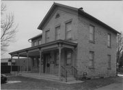 7410 Hubbard Ave, a Gabled Ell house, built in Middleton, Wisconsin in 1868.