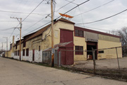2585 S 33RD ST, a Astylistic Utilitarian Building industrial bldg/manufacturing facility, built in Milwaukee, Wisconsin in 1900.