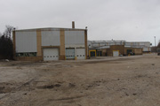 445 W OKLAHOMA AVE, a Astylistic Utilitarian Building industrial bldg/manufacturing facility, built in Milwaukee, Wisconsin in 1900.