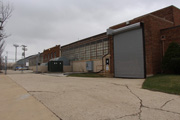 235 W OKLAHOMA AVE, a Astylistic Utilitarian Building industrial bldg/manufacturing facility, built in Milwaukee, Wisconsin in 1950.