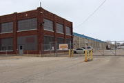 3280 S CLEMENT AVE, a Other Vernacular industrial bldg/manufacturing facility, built in Milwaukee, Wisconsin in 1921.