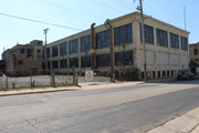 2748 N 32ND ST, a Astylistic Utilitarian Building industrial bldg/manufacturing facility, built in Milwaukee, Wisconsin in 1950.