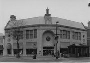 201 STATE ST, a Neoclassical/Beaux Arts large retail building, built in Madison, Wisconsin in 1923.