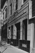 121 W MAIN ST, a Italianate retail building, built in Madison, Wisconsin in 1871.