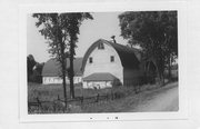 END OF WEIMER DAM RD N OF COUNTY HIGHWAY W, 6 M E OF COUNTY LINE END OF WEIMER DAM RD N OF COUNTY HIGHWAY W, 6 M E OF COUNTY LINE, a Astylistic Utilitarian Building barn, built in Elk, Wisconsin in 1921.