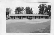 1004 E PROSPECT ST, a Side Gabled hotel/motel, built in Durand, Wisconsin in 1955.