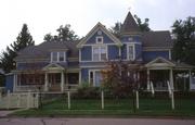 400 E 3RD ST, a Queen Anne house, built in Marshfield, Wisconsin in 1890.