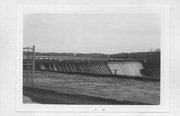 SOUTHWEST END OF LAKE ARBUTUS, NORTH OF GREEN BAY AND WESTERN RR TRESTLE, a NA (unknown or not a building) dam, built in Komensky, Wisconsin in 1907.