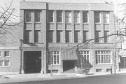 109 N ADAMS ST, a Commercial Vernacular large retail building, built in Green Bay, Wisconsin in 1926.