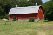 132 COUNTY HIGHWAY E, a Astylistic Utilitarian Building barn, built in St. Joseph, Wisconsin in 1917.