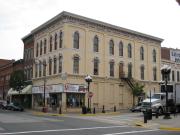 127-129 S RD ST, a Italianate retail building, built in La Crosse, Wisconsin in 1870.