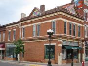 201 PEARL ST, a Italianate retail building, built in La Crosse, Wisconsin in 1886.