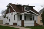 1008 E IRVING AVE, a Craftsman house, built in Oshkosh, Wisconsin in 1920.
