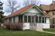 324 E IRVING AVE, a Craftsman house, built in Oshkosh, Wisconsin in 1915.