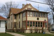 330 E IRVING AVE, a Queen Anne house, built in Oshkosh, Wisconsin in 1905.