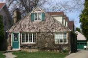 606 E IRVING AVE, a Front Gabled house, built in Oshkosh, Wisconsin in 1940.