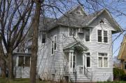 728 E IRVING AVE 728 E IRVING AVE, a Queen Anne house, built in Oshkosh, Wisconsin in 1900.