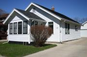 1250 LIBERTY ST, a Bungalow house, built in Oshkosh, Wisconsin in 1915.