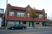800 MILWAUKEE AVE., a Spanish/Mediterranean Styles retail building, built in South Milwaukee, Wisconsin in 1930.