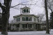 1004 3RD ST, a Octagon house, built in Hudson, Wisconsin in 1855.