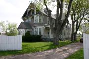 1705 OSHKOSH AVE, a Queen Anne house, built in Oshkosh, Wisconsin in 1910.