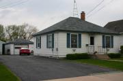 1114 W 6TH AVE, a One Story Cube house, built in Oshkosh, Wisconsin in 1900.