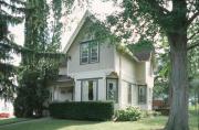 509 MADISON AVE 509 MADISON AVE, a Queen Anne house, built in Lodi, Wisconsin in 1899.