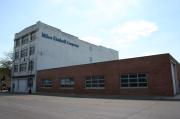 41 W 8TH AVE, a Commercial Vernacular large retail building, built in Oshkosh, Wisconsin in .
