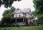 213 E SHERMAN AVE, a Queen Anne house, built in Fort Atkinson, Wisconsin in 1885.