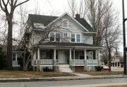 102 S ASHLAND AVE, a Colonial Revival/Georgian Revival house, built in Green Bay, Wisconsin in 1904.