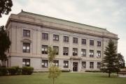 201 W 2ND ST (aka MAIN ST W), a Neoclassical/Beaux Arts courthouse, built in Ashland, Wisconsin in 1915.