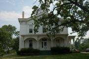 1010 BAYSHORE DR, a Italianate house, built in Oshkosh, Wisconsin in 1856.