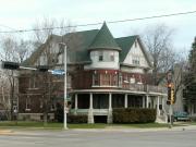 303 N ASHLAND AVE, a Queen Anne house, built in Green Bay, Wisconsin in 1911.