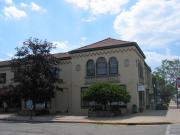 421, 423, 425, 427 E SILVER SPRING DR, a Spanish/Mediterranean Styles large retail building, built in Whitefish Bay, Wisconsin in 1926.