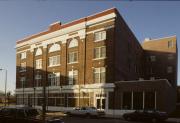 17-23 FOREST AVE, a Neoclassical/Beaux Arts large office building, built in Fond du Lac, Wisconsin in 1922.