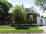 132 OAK ST 132 OAK ST, a Front Gabled house, built in Green Bay, Wisconsin in 1898.