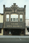 411 W 2ND ST, a Romanesque Revival small retail building, built in Ashland, Wisconsin in 1911.
