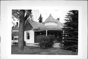922 ELLIS AVE, a Queen Anne house, built in Ashland, Wisconsin in 1902.