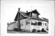 1000 MACARTHUR AVE, a Bungalow house, built in Ashland, Wisconsin in 1935.