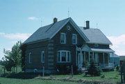 BUYARSKI RD, 0.25 MI N OF COUNTY HIGHWAY JJ, a Gabled Ell house, built in Eaton, Wisconsin in 1905.
