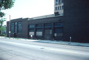 200-216 N BROADWAY, a Astylistic Utilitarian Building dairy processing facility, built in Green Bay, Wisconsin in 1919.