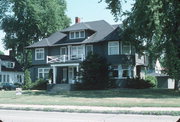 830 SHAWANO AVE, a Prairie School house, built in Green Bay, Wisconsin in 1915.
