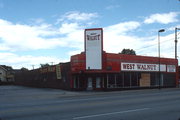 512-514 W WALNUT ST, a Art/Streamline Moderne grocery store/supermarket, built in Green Bay, Wisconsin in 1948.