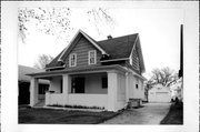 515 4TH ST, a Side Gabled house, built in De Pere, Wisconsin in 1920.